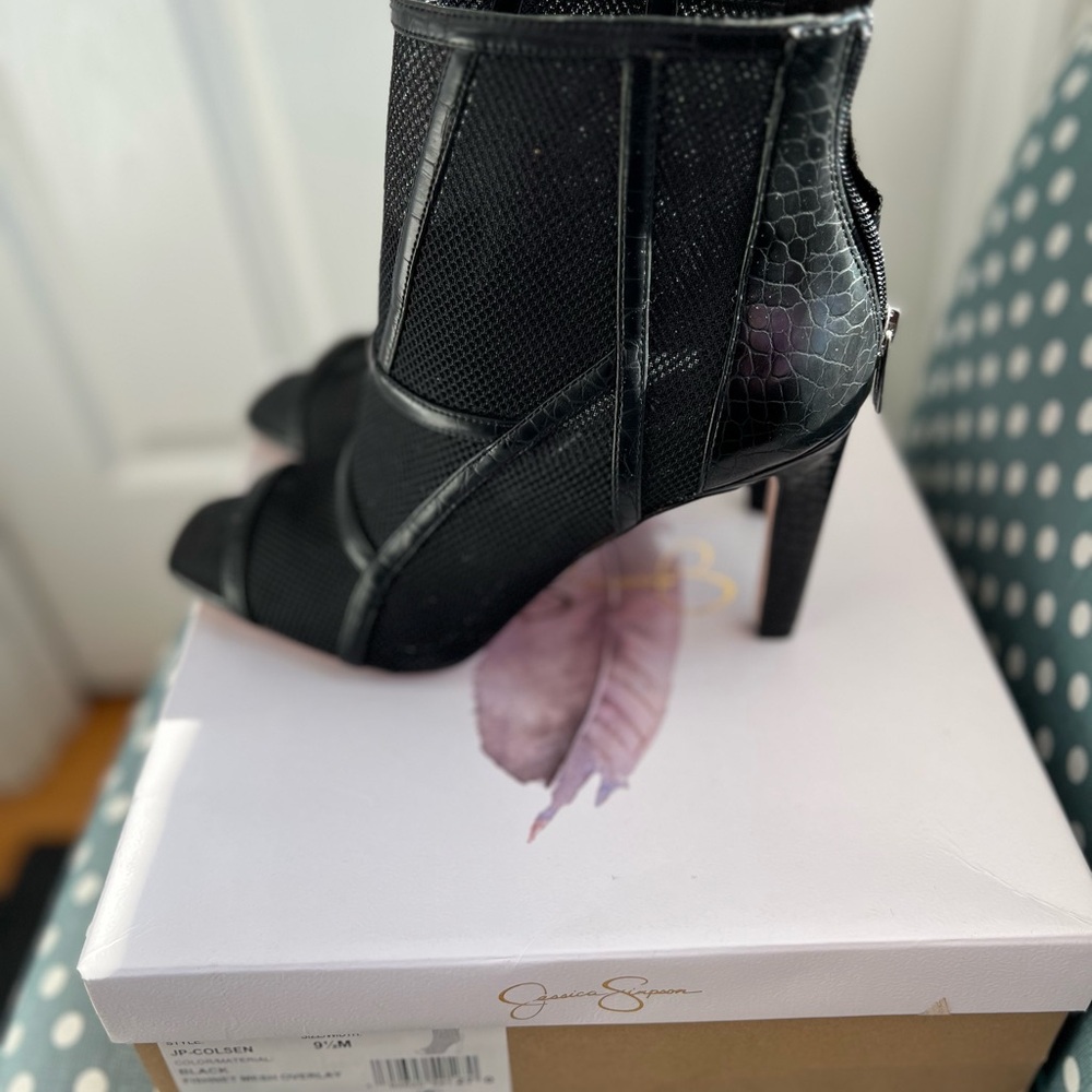 ⚫️Black fishnet ankle stiletto⚫️